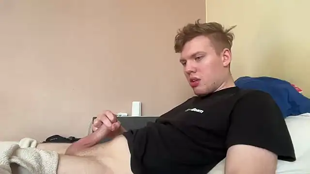 Snapshot of sexybooii6968 chatting on February 23, 2026, 1:44 pm sexybooii6968 online show from February 23, 2026, 1:44 pm