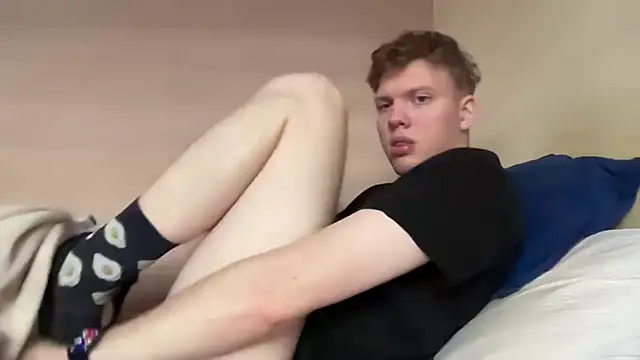 sexybooii6968 online show from October 18, 2025, 2:41 pm