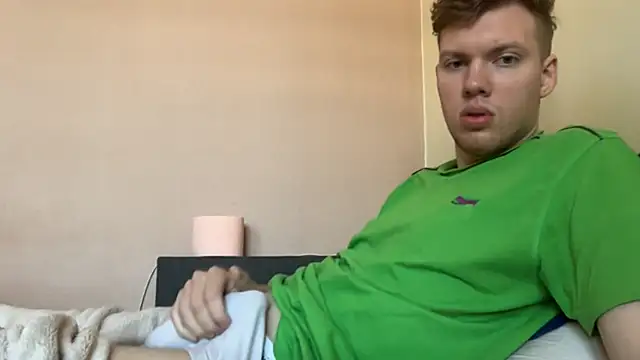 sexybooii6968 online show from September 18, 2025, 9:01 am