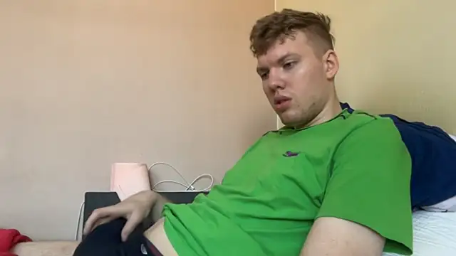 sexybooii6968 online show from September 17, 2025, 9:22 am