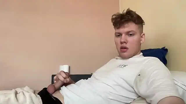 Snapshot of sexybooii6968 chatting on March 4, 2026, 9:17 am sexybooii6968 online show from March 4, 2026, 9:17 am