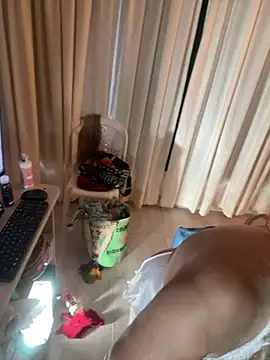 Snapshot of scarlett_sexx69 chatting on February 13, 2026, 11:43 am scarlett sexx69 online show from February 13, 2026, 11:43 am