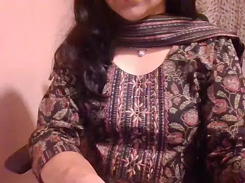 Snapshot of Pinky_4 chatting on January 15, 2026, 6:22 pm Pinky 4 online show from January 15, 2026, 6:22 pm