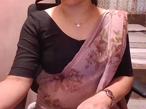 Snapshot of Pinky_4 chatting on May 8, 2026, 6:06 am Pinky 4 online show from May 8, 2026, 6:06 am
