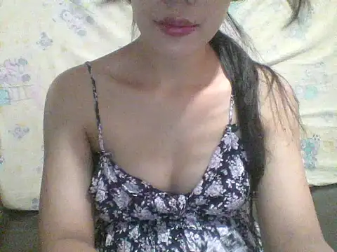 Snapshot of spankmybootyxxx chatting on May 17, 2026, 12:21 am spankmybootyxxx online show from May 17, 2026, 12:21 am