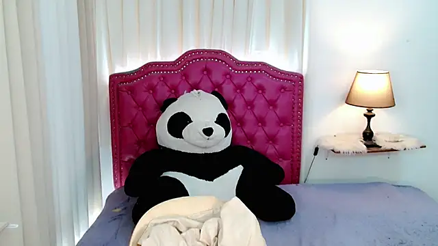DreamLADYBOY online show from May 4, 2026, 4:16 am