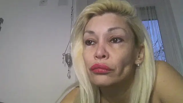 EvaaMina online show from January 16, 2026, 3:49 pm