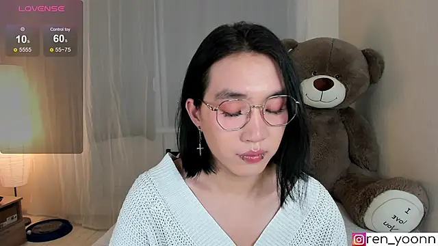 Snapshot of Ren_yoon chatting on May 11, 2026, 12:34 am Ren yoon online show from May 11, 2026, 12:34 am