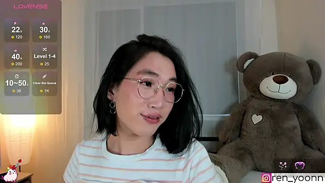 Snapshot of Ren_yoon chatting on May 16, 2026, 10:36 am Ren yoon online show from May 16, 2026, 10:36 am