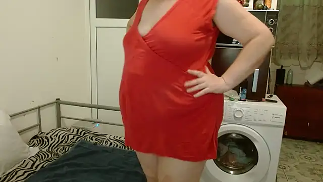 RidemerafSuzana online show from February 11, 2025, 8:31 pm