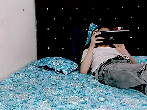 Snapshot of camii_extrange chatting on March 15, 2026, 9:22 pm camii extrange online show from March 15, 2026, 9:22 pm