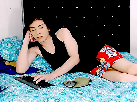 Snapshot of camii_extrange chatting on March 11, 2026, 6:24 pm camii extrange online show from March 11, 2026, 6:24 pm