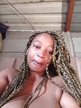 winterqueenx online show from May 30, 2026, 6:20 am