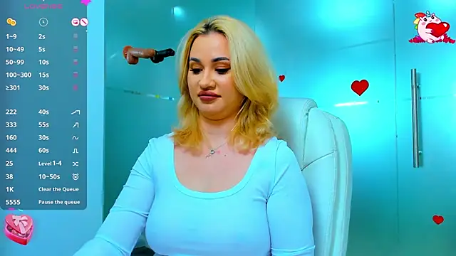 sassy madeline online show from February 17, 2025, 7:33 pm