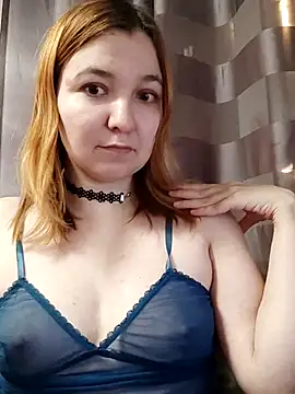 Snapshot of BrattyFoxyGirl chatting on December 5, 2025, 2:04 pm BrattyFoxyGirl online show from December 5, 2025, 2:04 pm