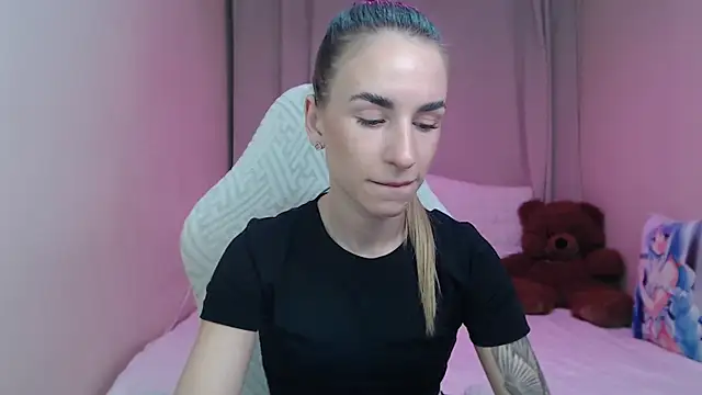 Snapshot of DeboraHorny chatting on March 26, 2026, 7:17 am DeboraHorny online show from March 26, 2026, 7:17 am