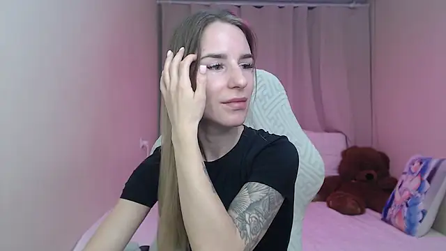 Snapshot of DeboraHorny chatting on March 16, 2026, 7:12 am DeboraHorny online show from March 16, 2026, 7:12 am