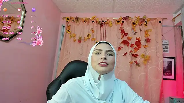 DarshaKhemu online show from September 18, 2025, 8:45 pm