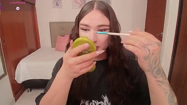 Miley Baker online show from January 8, 2026, 2:45 pm