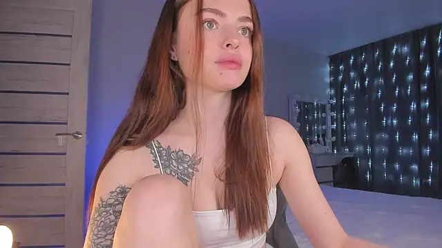 KylieStarrr online show from November 1, 2025, 3:13 am