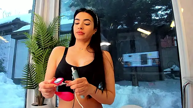 Naila18 online show from February 23, 2026, 5:19 am