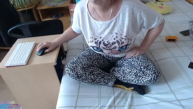 Snapshot of Margaret-milf chatting on January 9, 2026, 9:49 am Margaret-milf online show from January 9, 2026, 9:49 am