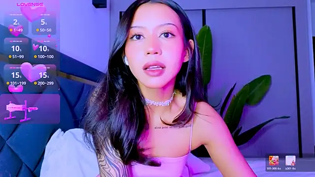 Mia Tin online show from May 22, 2026, 10:41 pm