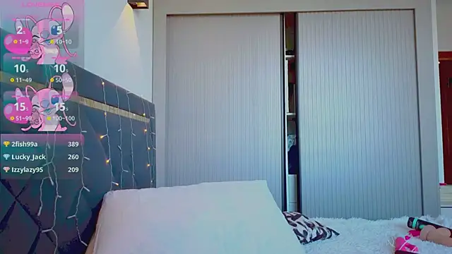 Mia Tin online show from March 4, 2025, 6:04 am