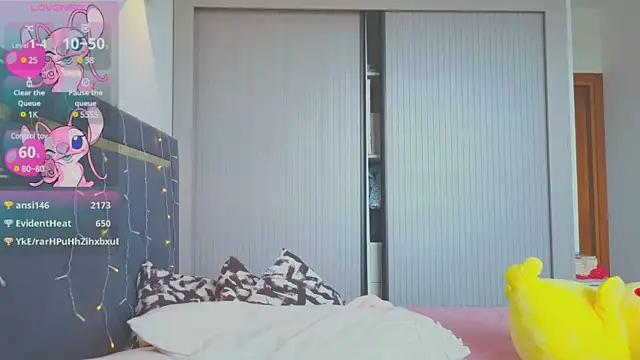 Mia Tin online show from March 8, 2025, 9:50 am