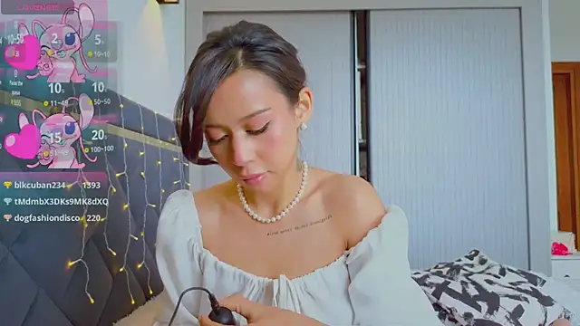 Mia Tin online show from March 10, 2025, 6:38 am