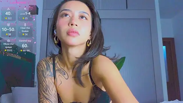 Mia Tin online show from September 9, 2025, 12:58 pm