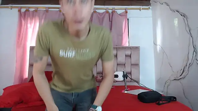 Snapshot of Sexytaty2022 chatting on February 21, 2026, 12:40 pm Sexytaty2022 online show from February 21, 2026, 12:40 pm