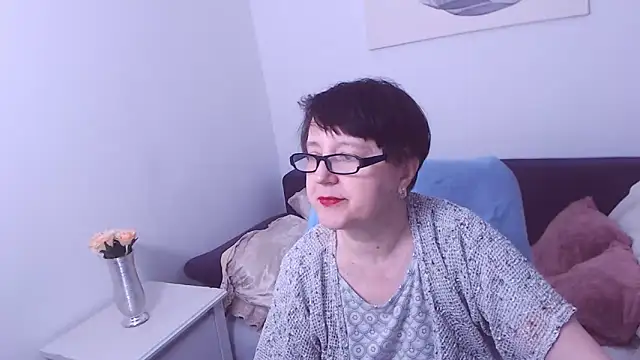 Snapshot of ChristaRose chatting on February 26, 2025, 7:32 pm ChristaRose online show from February 26, 2025, 7:32 pm