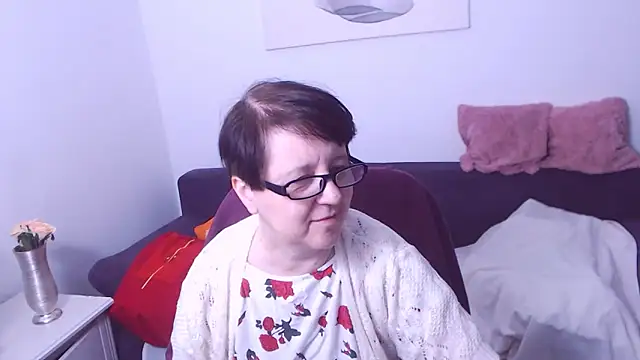 Snapshot of ChristaRose chatting on April 17, 2026, 7:06 pm ChristaRose online show from April 17, 2026, 7:06 pm