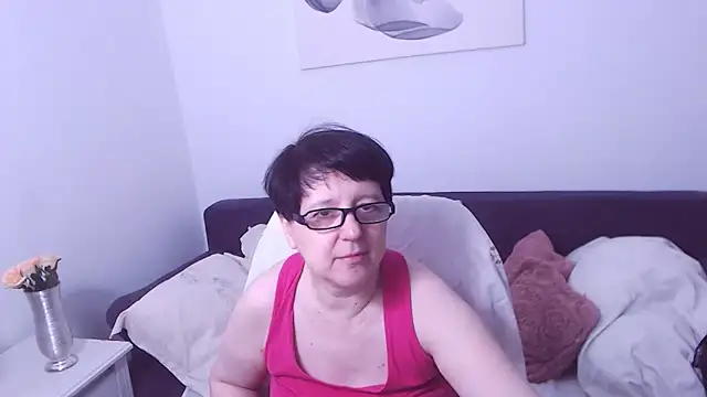 Snapshot of ChristaRose chatting on May 14, 2026, 8:39 pm ChristaRose online show from May 14, 2026, 8:39 pm