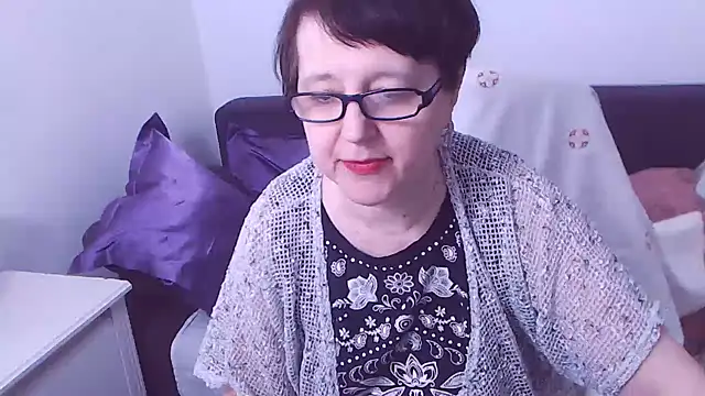 Snapshot of ChristaRose chatting on February 21, 2025, 3:45 am ChristaRose online show from February 21, 2025, 3:45 am