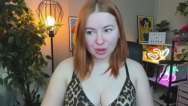 Snapshot of LAYLAxSTAR chatting on February 11, 2026, 7:30 am LAYLAxSTAR online show from February 11, 2026, 7:30 am