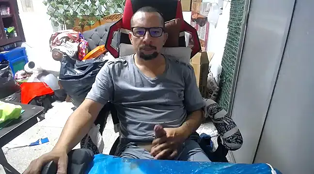 Snapshot of alexam_gal@xh chatting on February 3, 2025, 9:29 pm alexam galxh online show from February 3, 2025, 9:29 pm