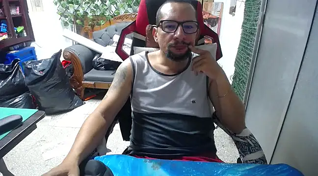 Snapshot of alexam_gal@xh chatting on February 12, 2025, 10:59 pm alexam galxh online show from February 12, 2025, 10:59 pm