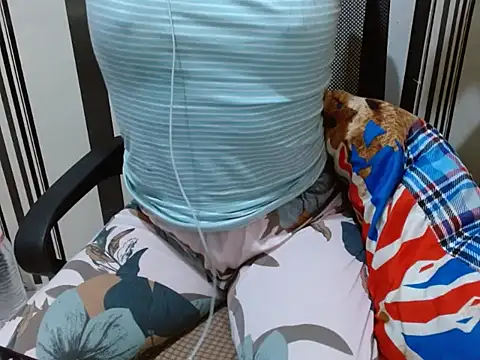 angel pussie online show from September 14, 2025, 9:48 pm