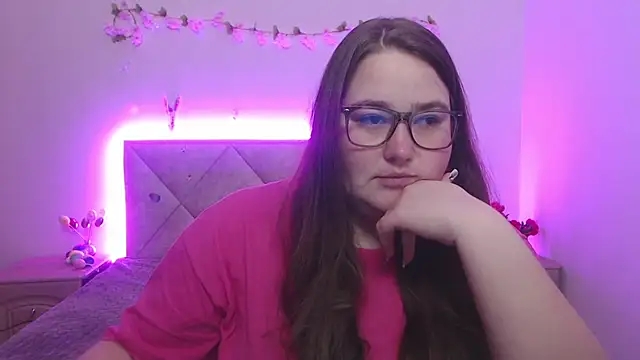 XX Daniella XX online show from April 11, 2026, 6:43 am