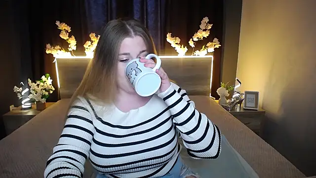 JessikaDaniel online show from March 10, 2026, 7:34 am