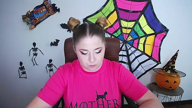 JessikaDaniel online show from October 28, 2025, 7:18 am