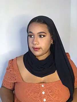 Snapshot of Maryam_yamal chatting on February 25, 2026, 9:47 pm Maryam yamal online show from February 25, 2026, 9:47 pm