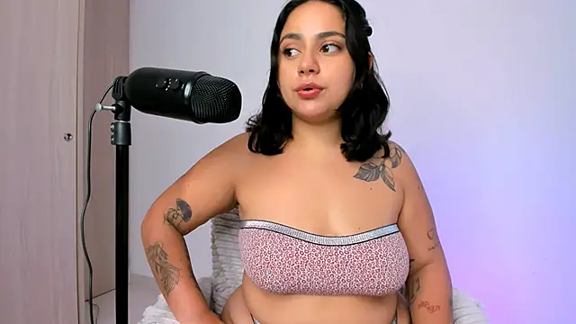 Snapshot of susy_angel chatting on April 10, 2026, 9:00 pm susy angel online show from April 10, 2026, 9:00 pm