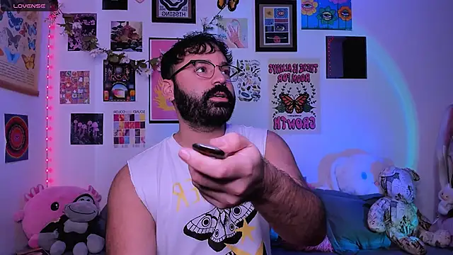 Snapshot of johnnyalx chatting on February 15, 2026, 6:07 pm johnnyalx online show from February 15, 2026, 6:07 pm