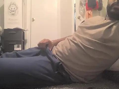 Expelled Boy9 online show from November 30, 2025, 4:52 pm