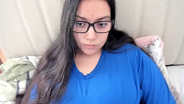 Snapshot of roniewester chatting on February 26, 2026, 2:39 pm roniewester online show from February 26, 2026, 2:39 pm