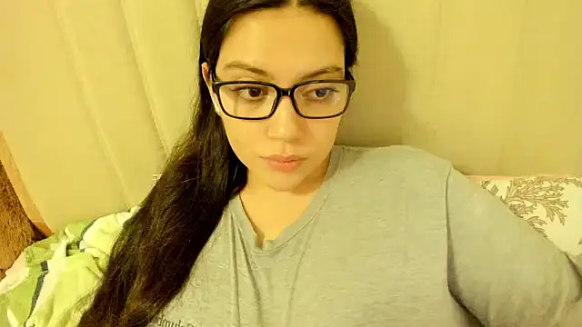 roniewester online show from October 25, 2025, 3:28 am