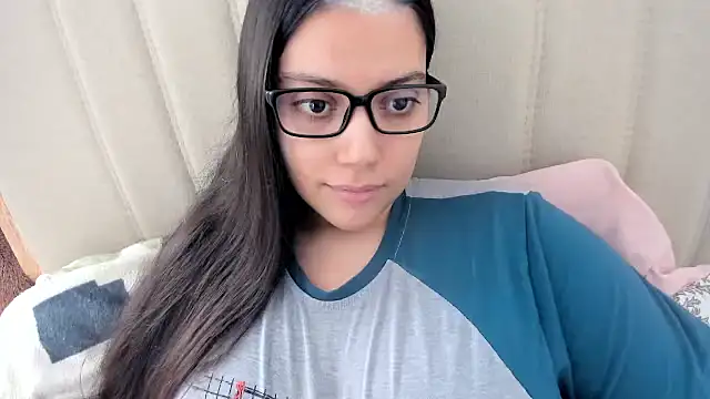 roniewester online show from October 14, 2025, 2:39 pm